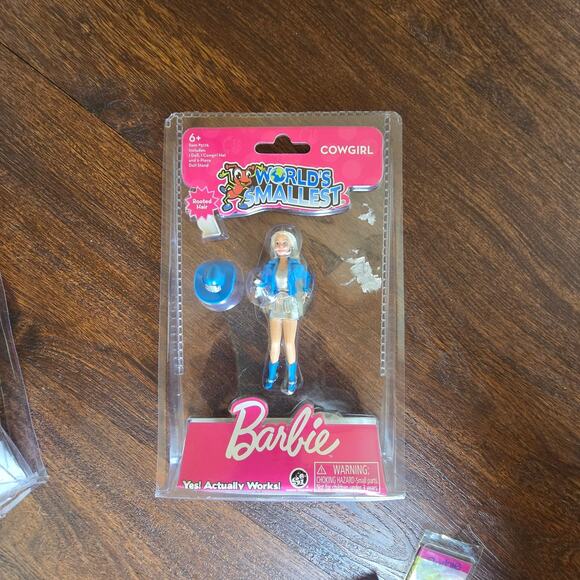 World's Smallest Toys Barbie Bundle Dream House Malibu & Cowgirl Barbie Case - Picture 2 of 9